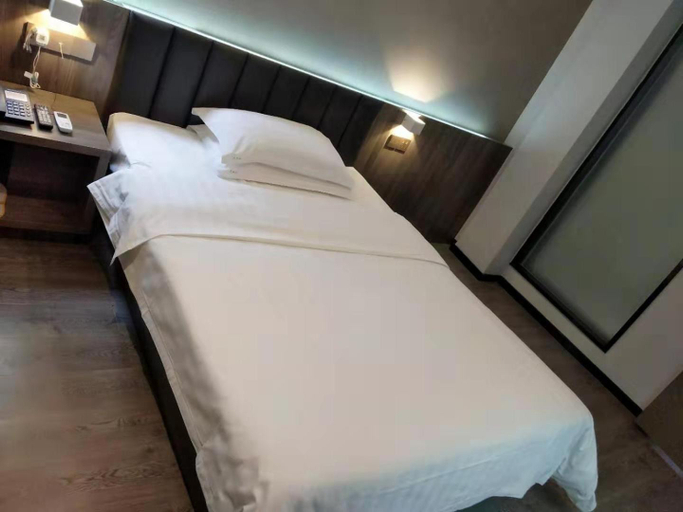 Bedroom 1, 7 Days Premium Hotel Zigong Bus Terminal, Zigong