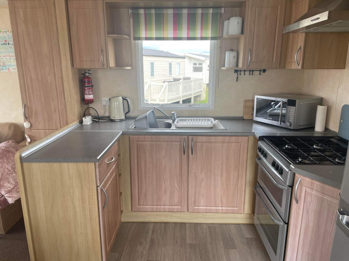 5, Heacham Golden Sunset Pets go Free linen included, Cambridgeshire