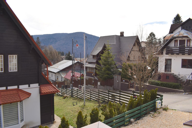 Others 5, Cosy & Minimalistic Apartments Sinaia - Mountain View & Parking, Sinaia