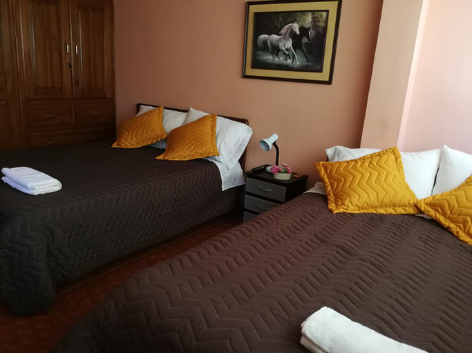 Others 2, Chapelet Hostal, Quito
