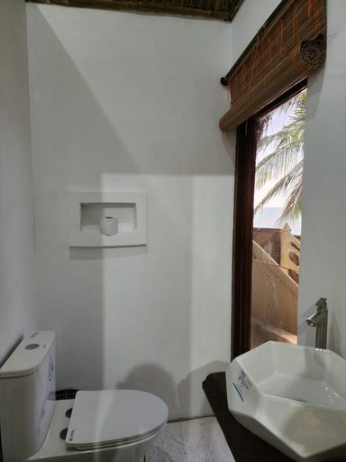 Bathroom, Cocovana Beach Resort, Busuanga