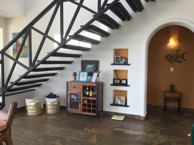 Public Area 1, Hawk's Nest Bed & Breakfast, San Carlos