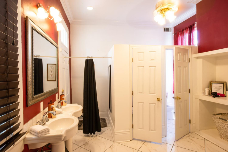 Bathroom, Auberge NOLA Travelers House, Orleans