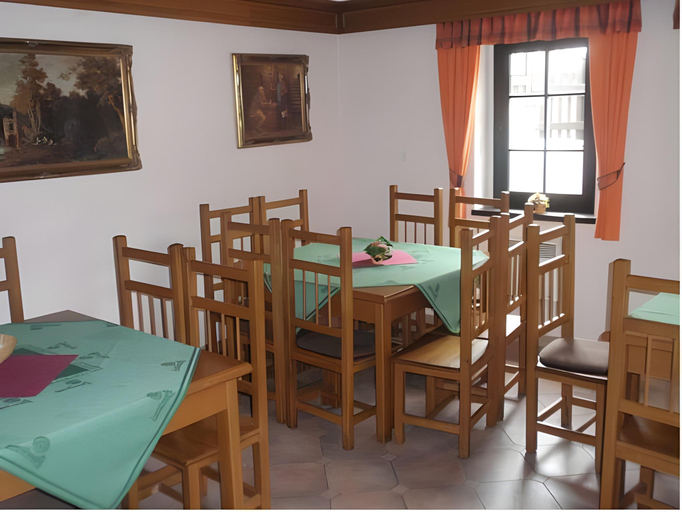 Food & Drinks 2, U Kralovny Dagmar, Beroun