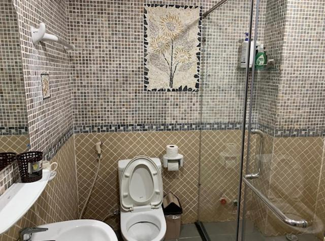 Bathroom 5, Royal Room with front small yard, Ho Chi Minh City