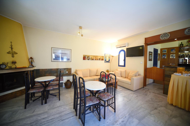 Others 3, Hotel Palazzo, Peloponnese