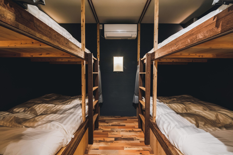 Bedroom 4, Kotori Coworking & Hostel Takamatsu, Takamatsu