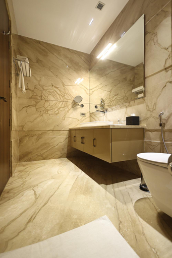 Bathroom 4, The Ramayana Hotel Ayodhya, Faizabad