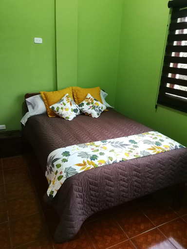 Others 4, Chapelet Hostal, Quito