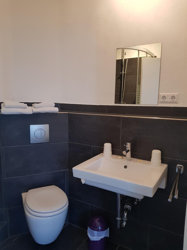 Bathroom 4