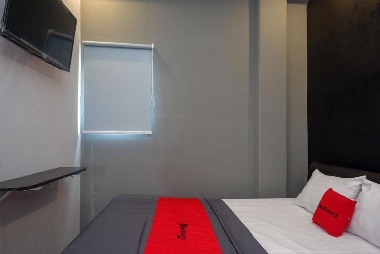Bedroom 25