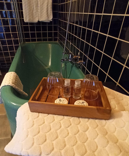 Amenities 6