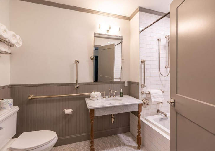 Bathroom 8