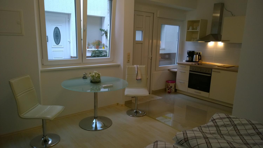 Others 5, Pensionsappartments Blitz, Wiesbaden