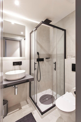 Others 2, FourRoomotel, Matulji