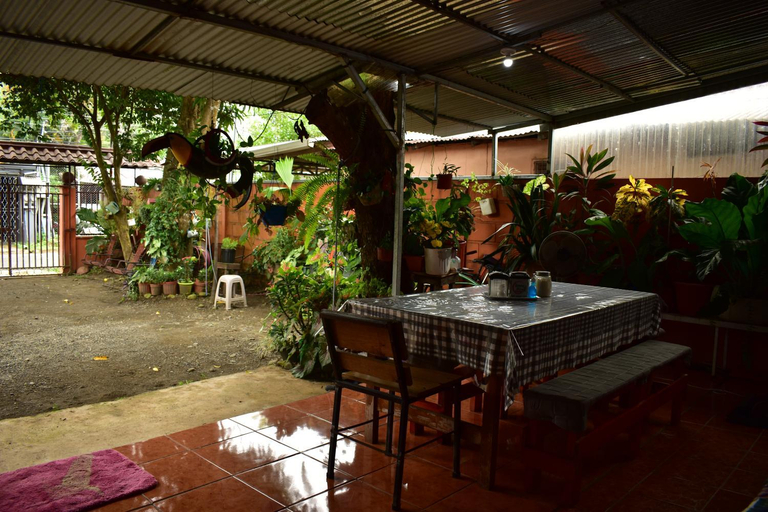 Food & Drinks 5, Casa Quepos, Aguirre