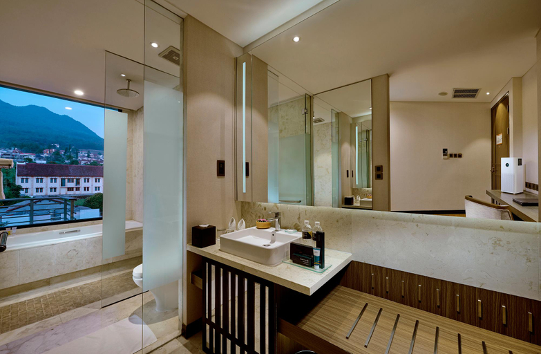 Bathroom 4