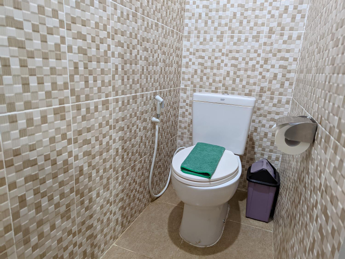 Bathroom 10