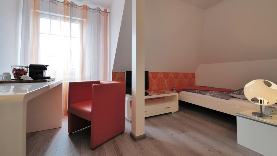 Bedroom 2, Elena Kempf Haaratelier & Guesthouse, Lahn-Dill-Kreis
