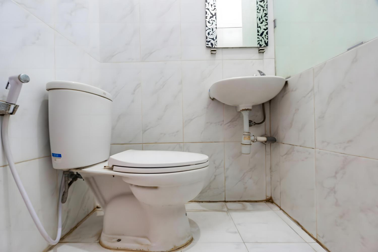 Bathroom 7