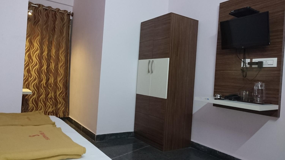 Bedroom 2, Sapphire Inn, Bangalore