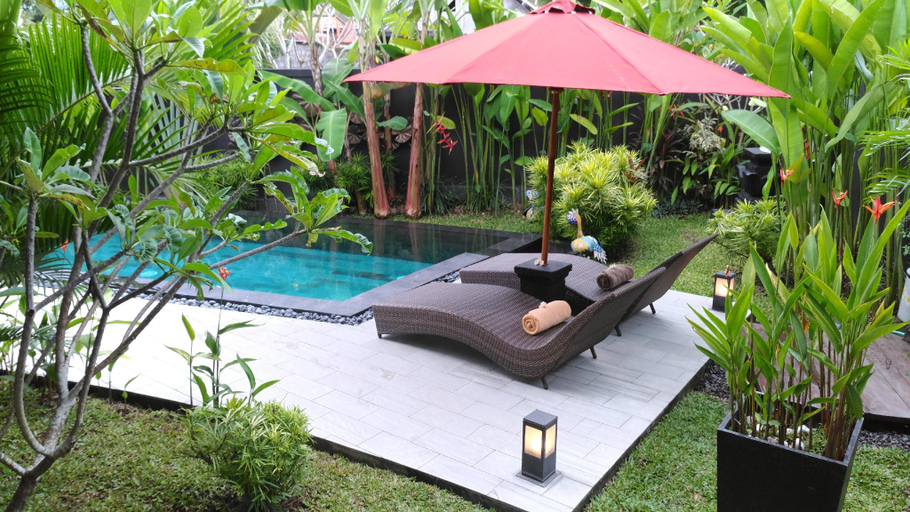Swimming Pool 7