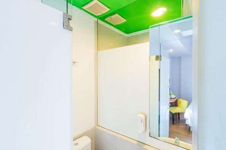 Bathroom 7