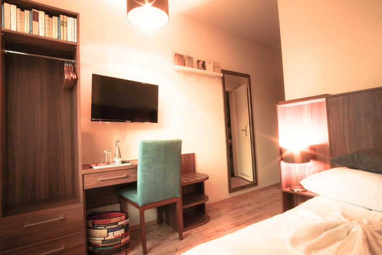 Bedroom 4, Hotel Bett und Buch, Berlin