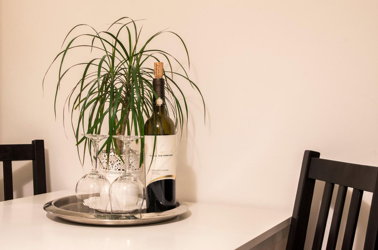 Others 4, Tasca im Feui Apartments, Stuttgart