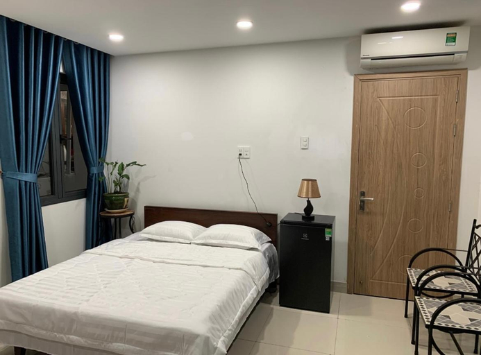 Bedroom 4, Royal Room with front small yard, Ho Chi Minh City