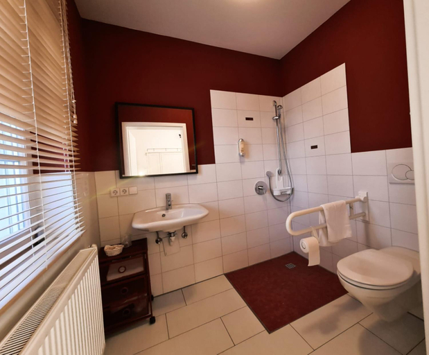 Bathroom 2, Riffelhof, Biberach