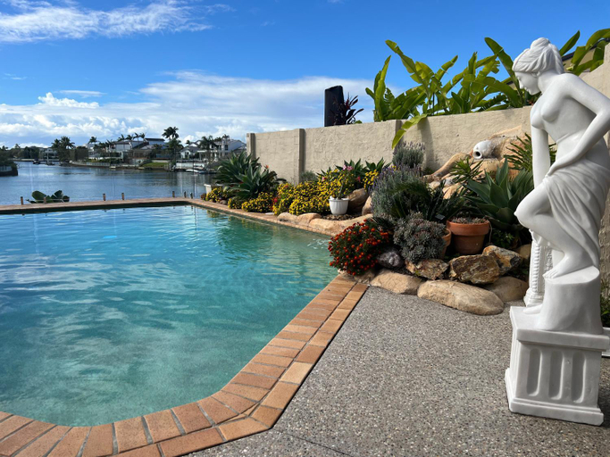 Swimming Pool 11