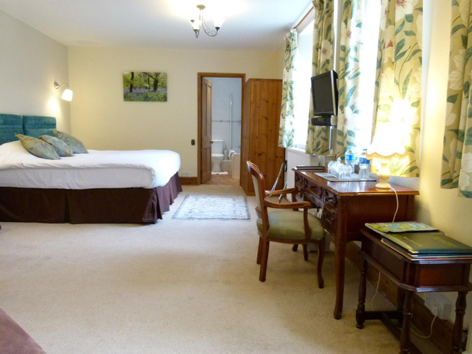 Bedroom 2, Collaven Manor Guest House, Devon