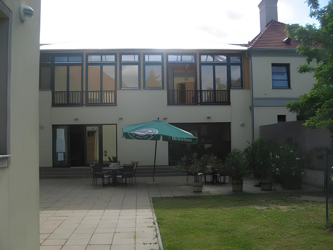 Others 5, Rabensteiner Panzio, Sopron-Fertőd