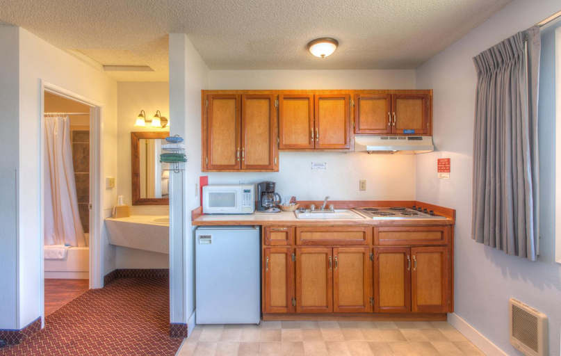Others 5, Silver Sands, Tillamook