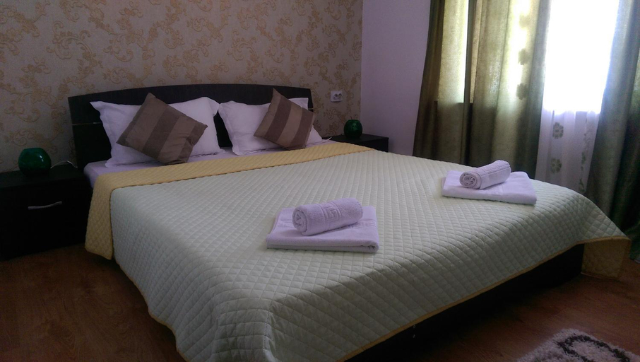 Others 5, Casa Regala EAR, Craiova