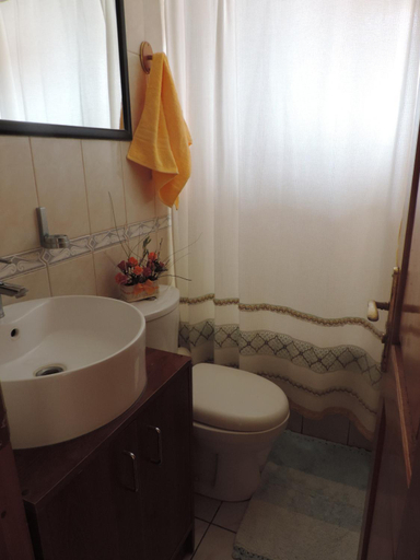 Bathroom 3, Casa Emiluz, Elqui