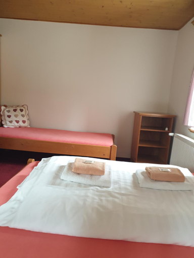 Bedroom 3, Penzion Marienka, Trutnov