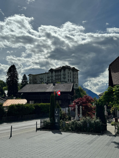Others 2, Villa Epoka, Interlaken