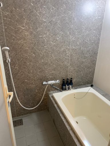 Bathroom 16