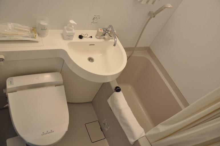 Bathroom 5