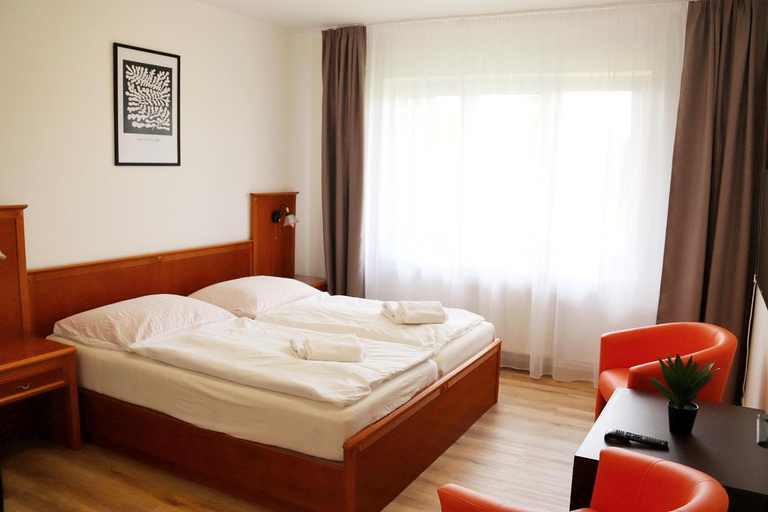Others 4, B&B Hotel Volcik, Cheb