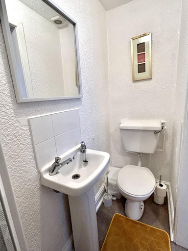 Bathroom 3, Aysgarth House, Blackpool