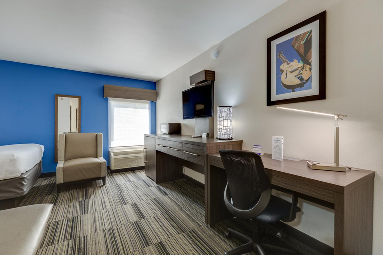 Bedroom 3, Alexis Inn and Suites Hotel, Davidson