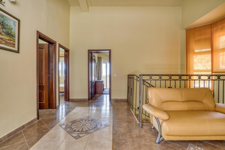 5, The view villa