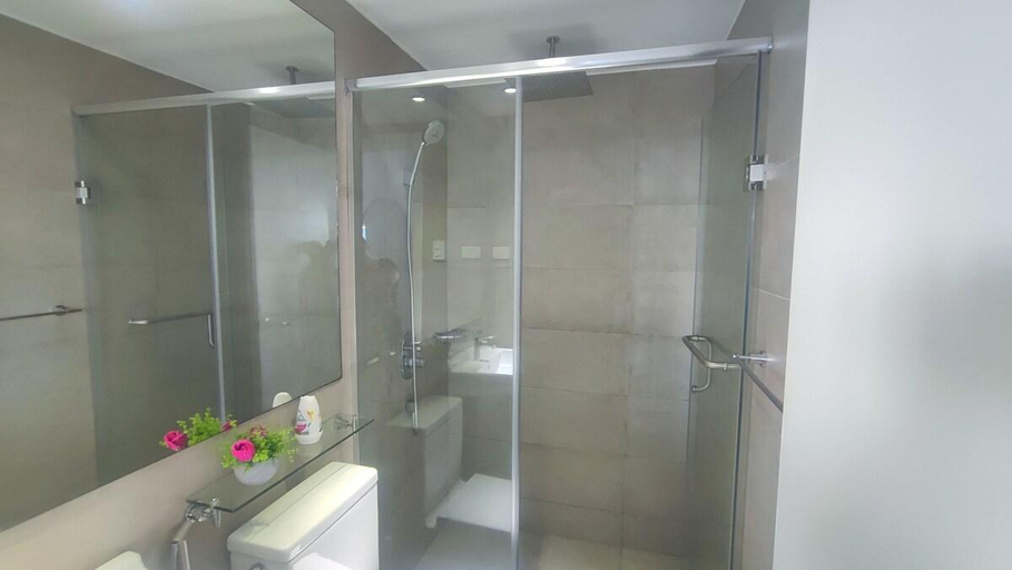 Bathroom 4, Aveline Suites Luna,1 BR,Balcony @Acqua Private Re, Mandaluyong