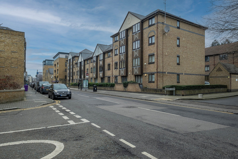 Exterior & Views 2, Charming 2 Bed 1Bath Apt -Transom Square, London