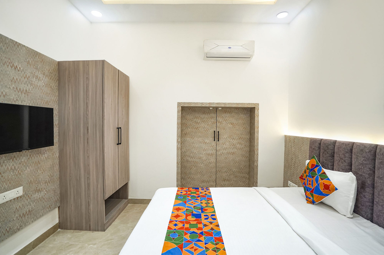 Bedroom 2, Fabhotel Mahalaxmii Grand, Kanpur Nagar