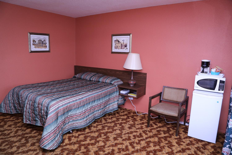 Bedroom 5, Timberlodge RV & Campground, Alberni-Clayoquot