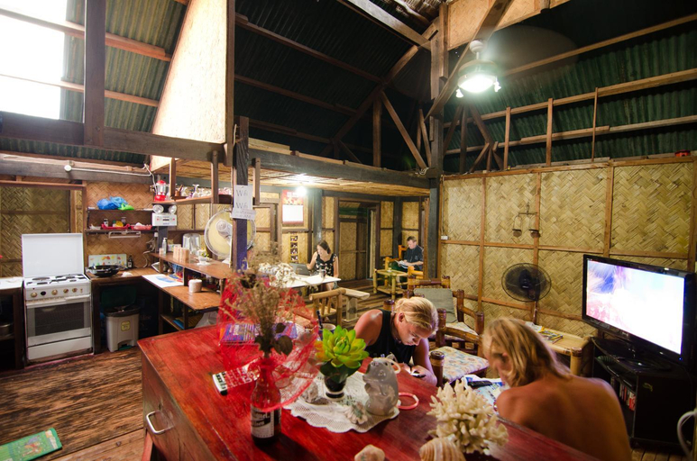Food & Drinks 5, Coron Backpacker Guesthouse, Coron